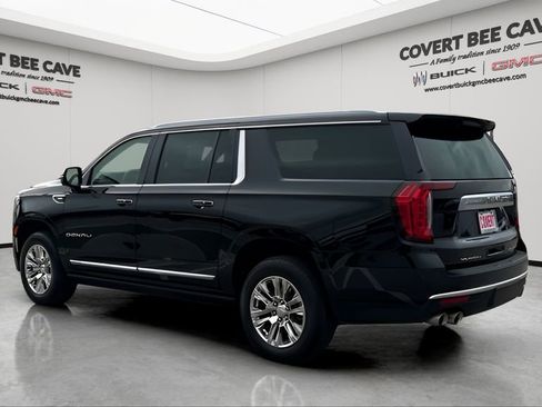 Used 2024 GMC Yukon XL Denali image 6