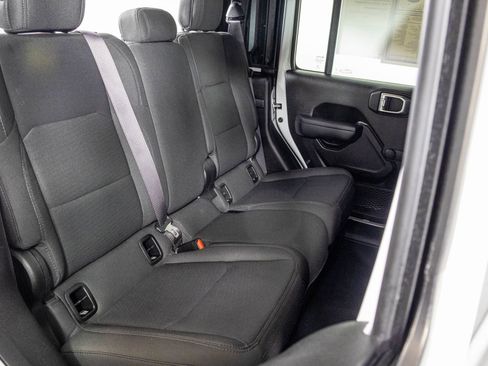 Used 2023 Jeep Gladiator Sport w/ Trailer Tow Package image 38