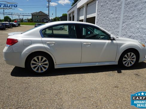 Used 2011 Subaru Legacy 2.5i Limited w/ Appearance Package 1H AWD/4WD image 12