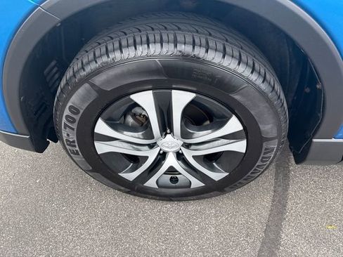 Used 2018 Toyota RAV4 LE w/ All Weather Liner Package AWD/4WD image 31