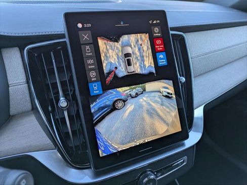 New 2026 Volvo XC90 T8 Plus w/ Protection Package Premier AWD/4WD image 10