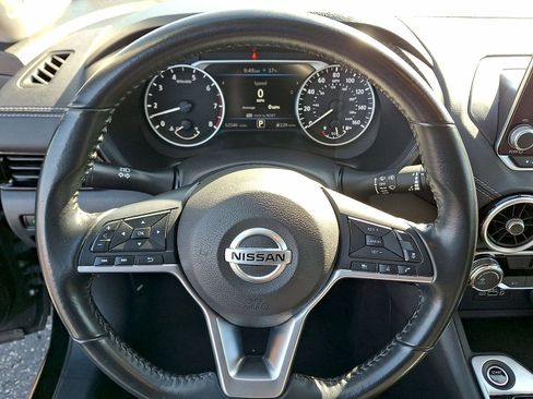 Used 2023 Nissan Sentra SV FWD image 16