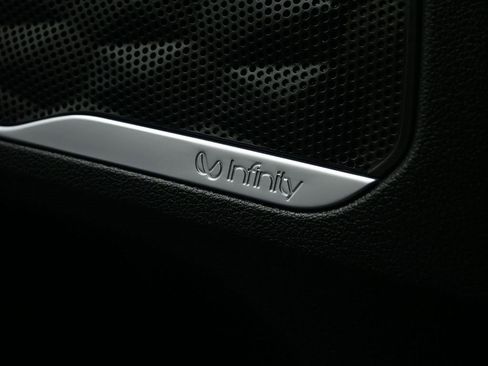 Used 2019 Hyundai Santa Fe Limited image 18