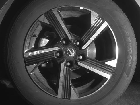 Used 2025 Nissan Sentra SV image 12