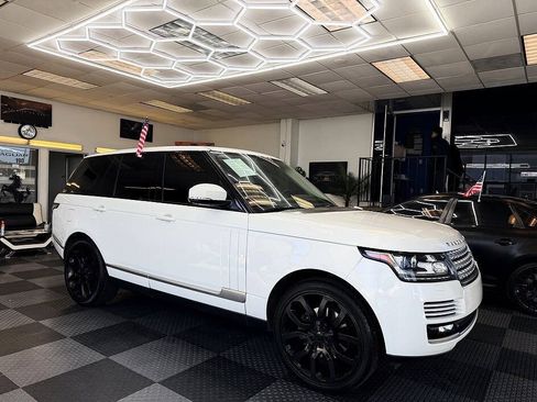 Used 2015 Land Rover Range Rover HSE AWD/4WD image 3