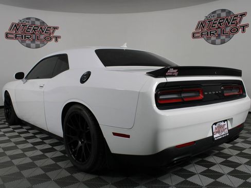 Used 2017 Dodge Challenger SRT Hellcat image 5