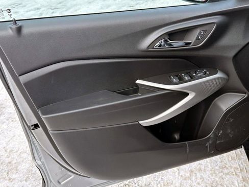 Certified 2024 Chevrolet Trax LS w/ LS Convenience Package image 12