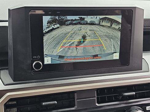 Used 2025 Toyota Tacoma SR5 image 24