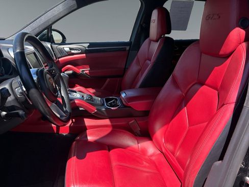 Used 2016 Porsche Cayenne GTS AWD/4WD image 9