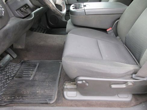 Used 2011 Chevrolet Silverado 1500 LT image 16