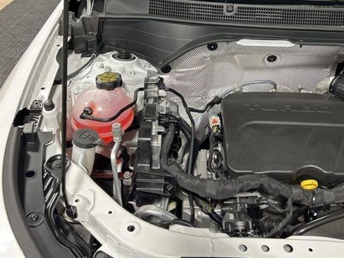 New 2025 Buick Envista Avenir image 36