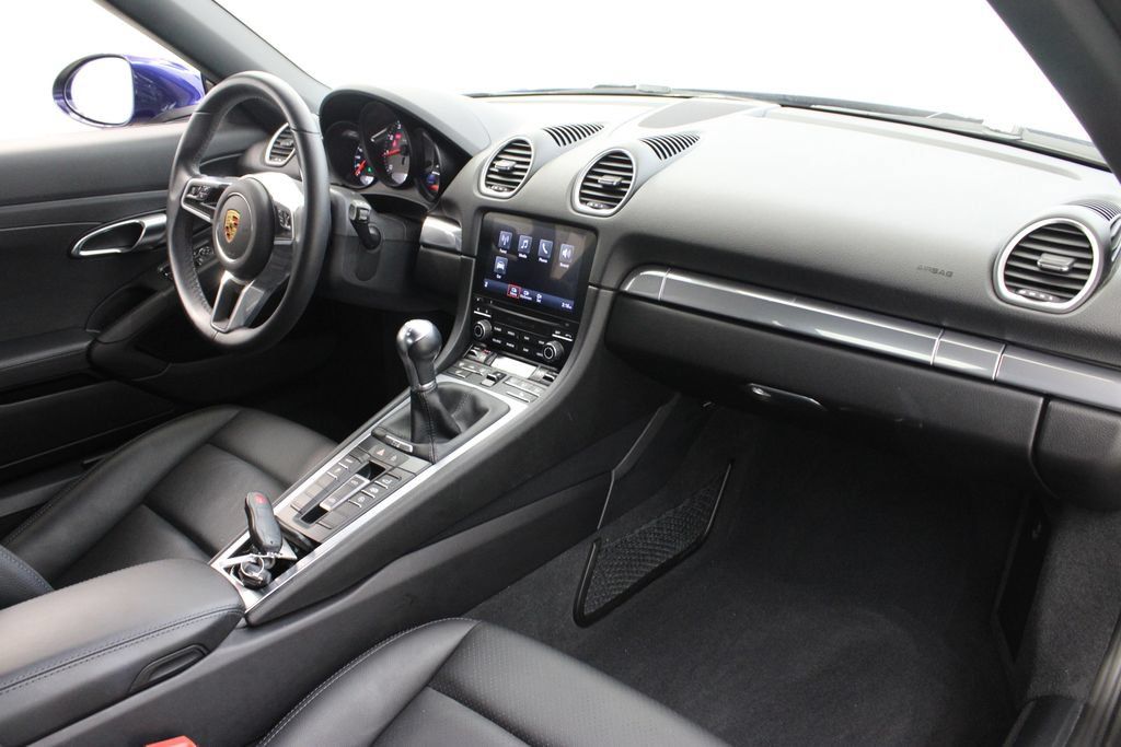 Certified 2022 Porsche 718 Boxster S RWD image 24