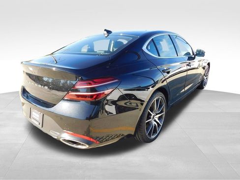 Used 2026 Genesis G70 2.5T Prestige image 8