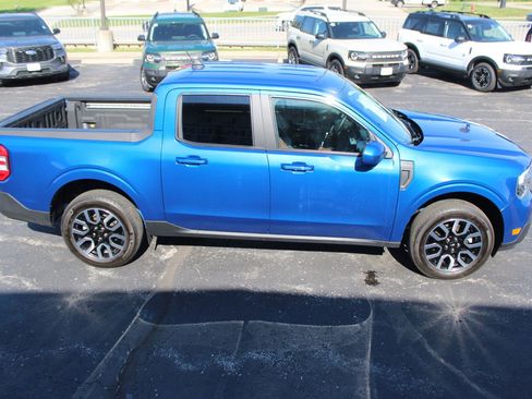 Used 2023 Ford Maverick Lariat w/ Lariat Luxury Package FWD image 9