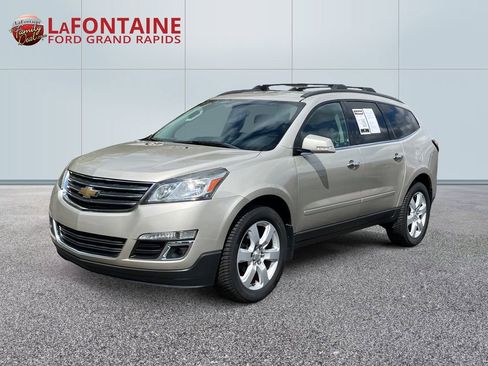 Used 2016 Chevrolet Traverse LT w/ Style and Technology Package FWD image 1