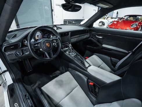 Used 2016 Porsche 911 GT3 RS RWD image 27