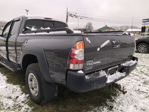 Used 2011 Toyota Tacoma ACCCAB image 4