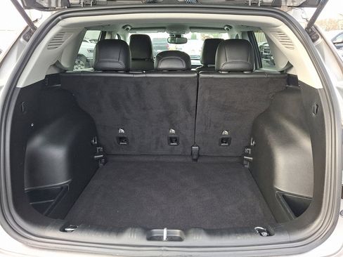 Certified 2022 Jeep Compass Latitude image 17