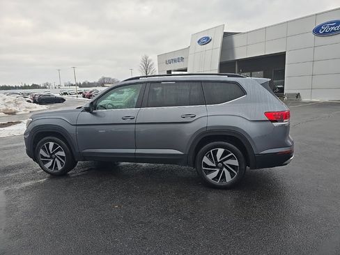 Used 2024 Volkswagen Atlas SE image 12