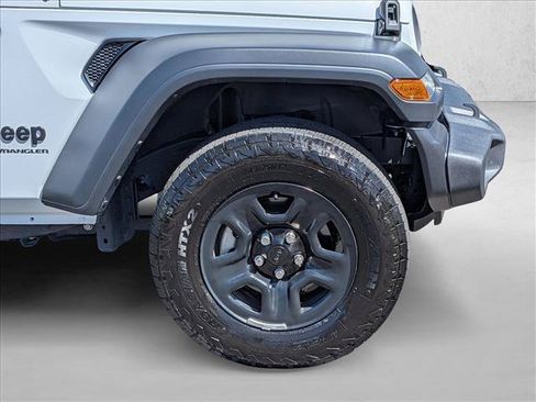 Used 2024 Jeep Wrangler Sport AWD/4WD image 22