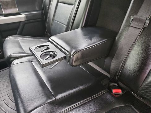 Used 2017 Ford F250 Lariat w/ Lariat Ultimate Package AWD/4WD image 38