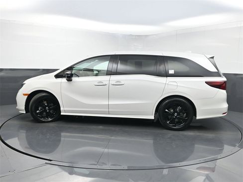 Used 2023 Honda Odyssey Sport image 44
