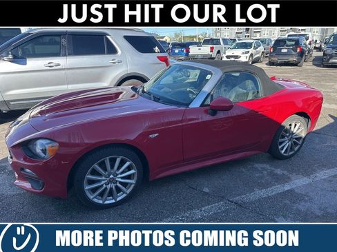 Used 2017 FIAT 124 Spider Lusso image 4