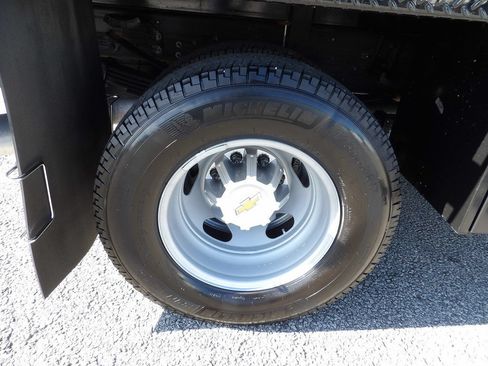 Used 2025 Chevrolet Silverado 3500 W/T w/ WT Convenience Package AWD/4WD image 61