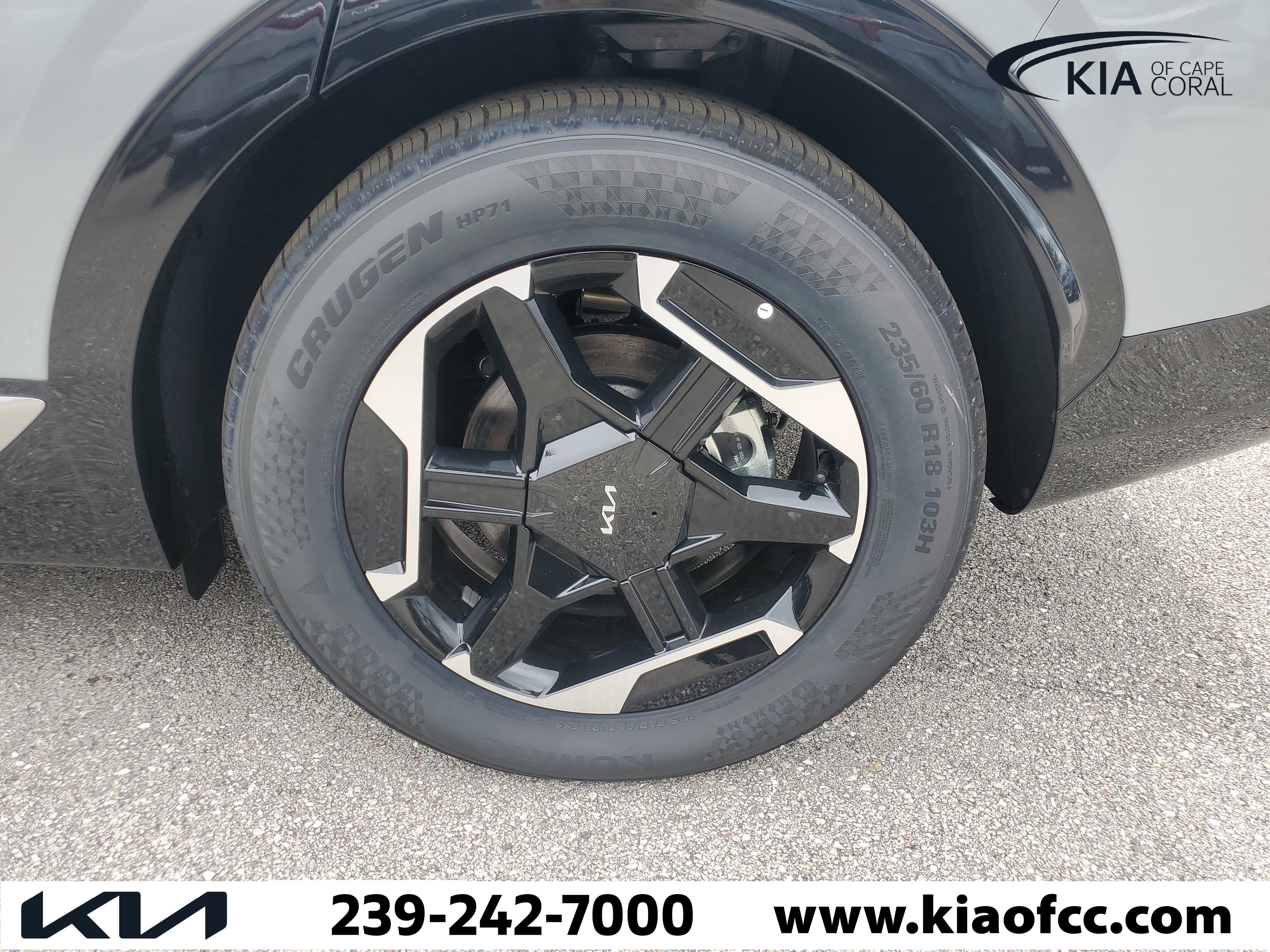 New 2026 Kia Sportage SX FWD image 6