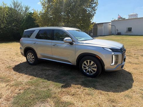 Used 2025 Hyundai Palisade SEL FWD image 4