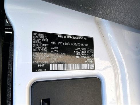 Used 2021 Mercedes-Benz Sprinter 2500 w/ Driver Convenience Package image 12