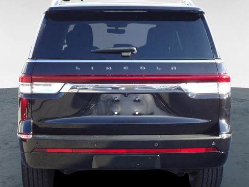 Used 2022 Lincoln Navigator L Black Label image 4