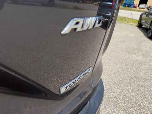 Used 2022 Honda CR-V Touring image 10