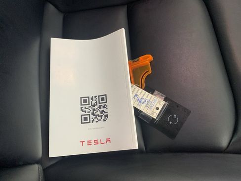 Used 2022 Tesla Model Y Performance image 46