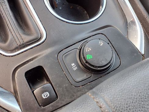 Certified 2019 Chevrolet Traverse LT w/ LT Premium Package image 15