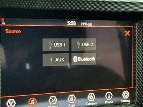 Used 2022 Jeep Wrangler Sport AWD/4WD image 33