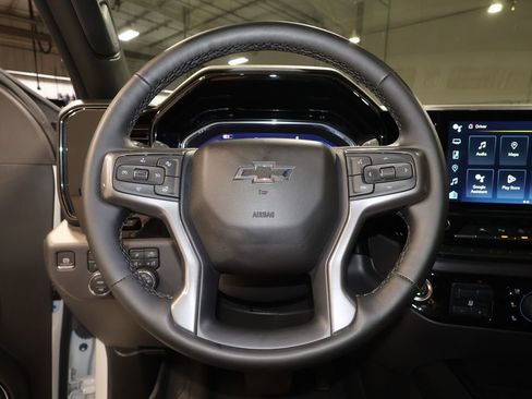 Used 2024 Chevrolet Silverado 1500 ZR2 w/ Technology Package AWD/4WD image 10