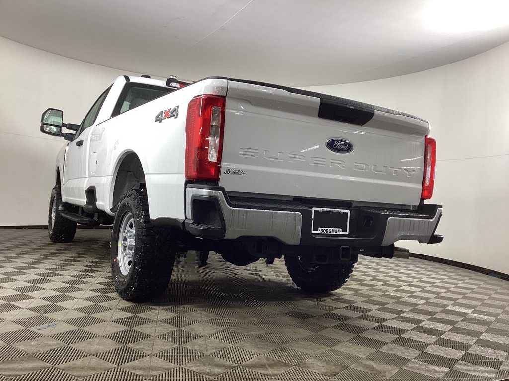 New 2026 Ford F350 XL w/ XL Off-Road Package AWD/4WD image 4