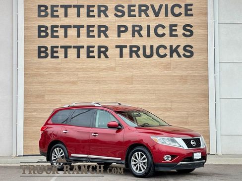 Used 2016 Nissan Pathfinder SL AWD/4WD image 1