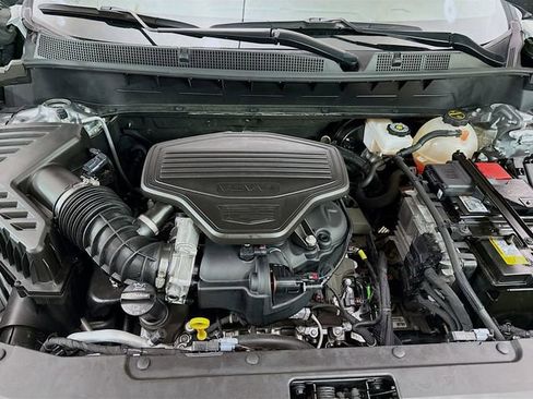 Used 2024 Cadillac XT6 Premium Luxury image 34