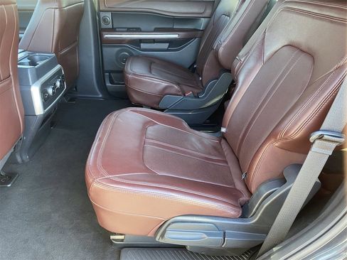 Used 2023 Ford Expedition Limited image 15