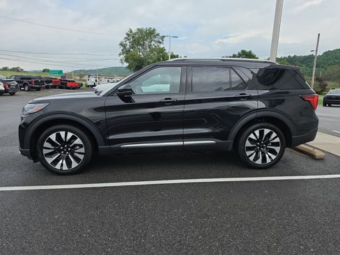 Used 2025 Ford Explorer Platinum w/ LUX Leather Package AWD/4WD image 7