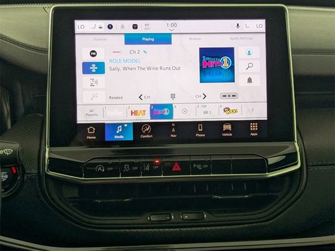 New 2026 Jeep Compass Limited w/ Sun, Sound & Navigation Group image 19