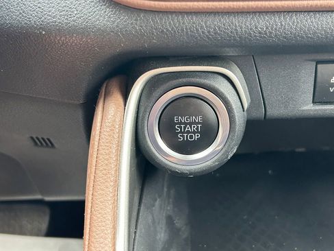 Used 2024 Toyota Grand Highlander AWD image 33