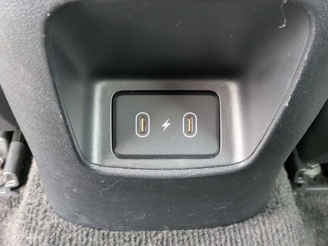 Used 2025 Hyundai Elantra Limited FWD image 18