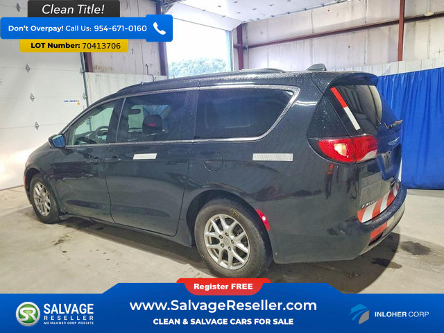 Used 2021 Chrysler Voyager Lxi FWD image 3
