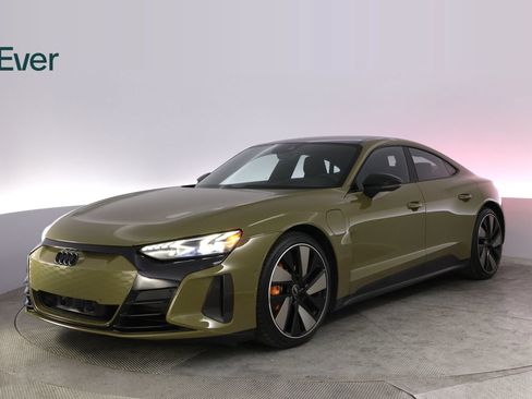 Used 2022 Audi RS e-tron GT w/ Carbon Performance Package AWD/4WD image 2