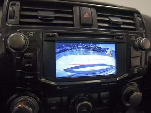 Used 2018 Toyota 4Runner TRD Off-Road Premium image 20