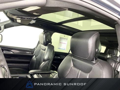 Used 2022 Jeep Wagoneer Series I w/ Premium Group I image 2