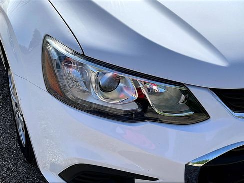 Used 2017 Chevrolet Sonic LT FWD image 26